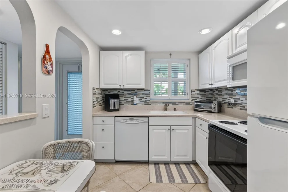 Unit for sale at 6650 Royal Palm Blvd, Margate, FL 33063