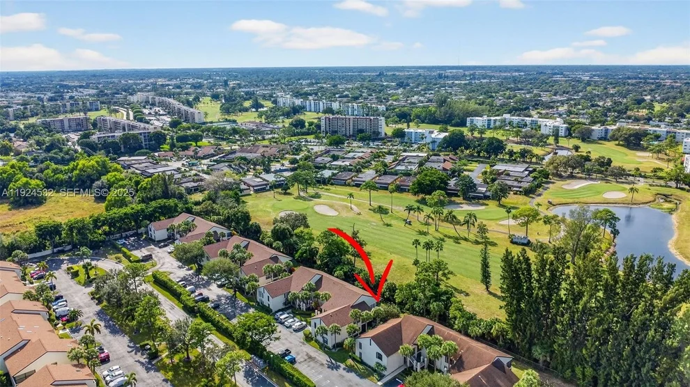 Unit for sale at 3259 Perimeter Dr, Green Acres, FL 33467