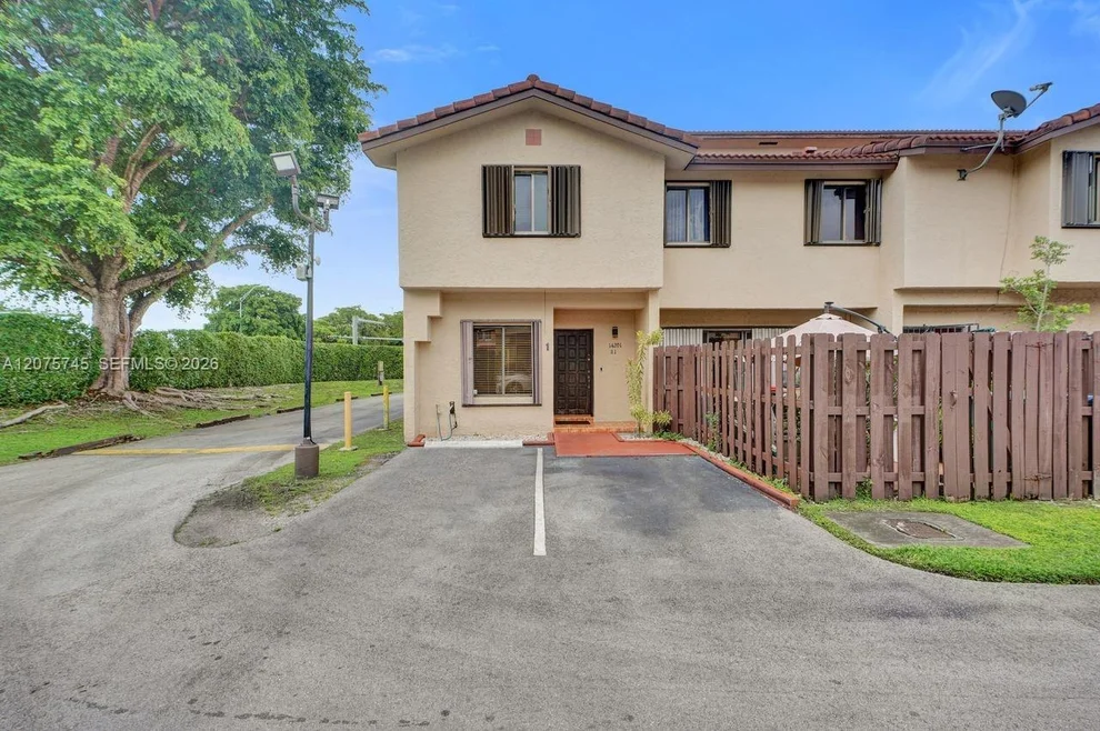 Unit for sale at 14201 SW 57th Ln, Miami, FL 33183