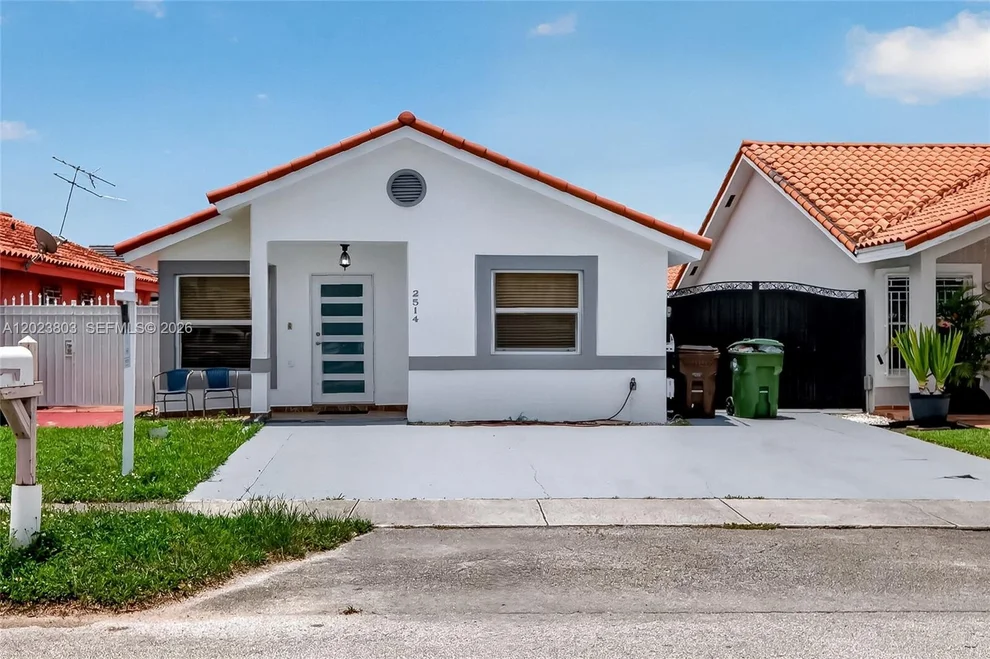 Unit for sale at 2514 W 74th St, Hialeah, FL 33016