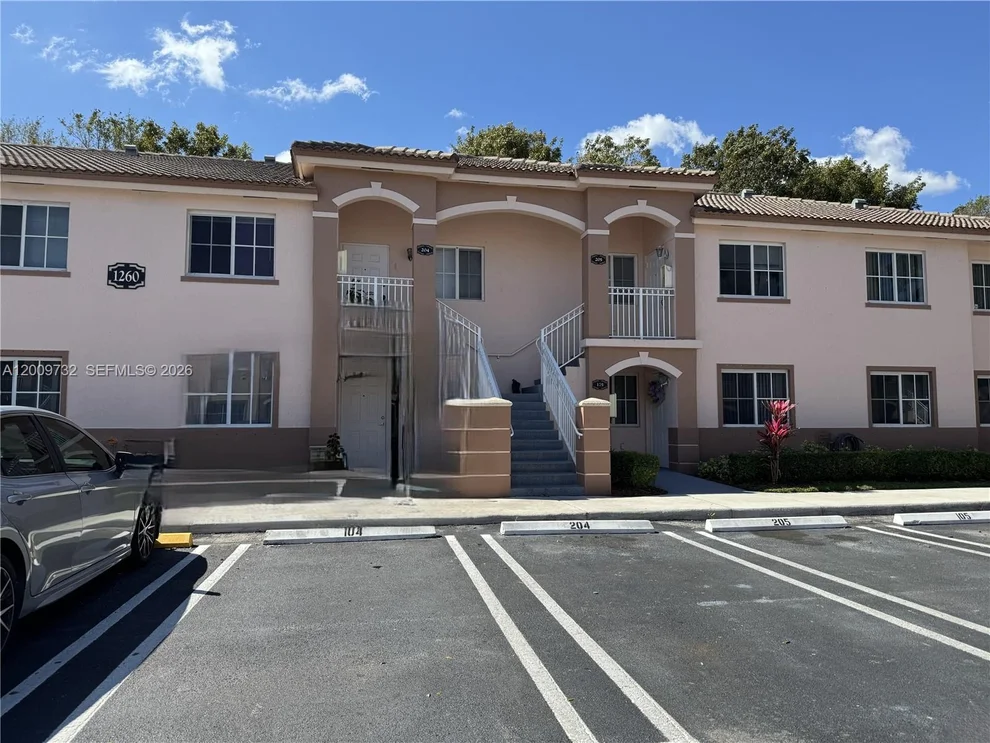Unit for sale at 1260 SE 28th Ct, Homestead, FL 33035