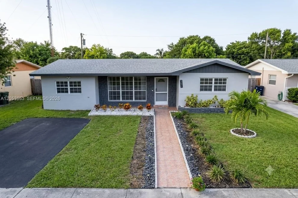 Unit for sale at 351 NW 206th Ter, Miami Gardens, FL 33169