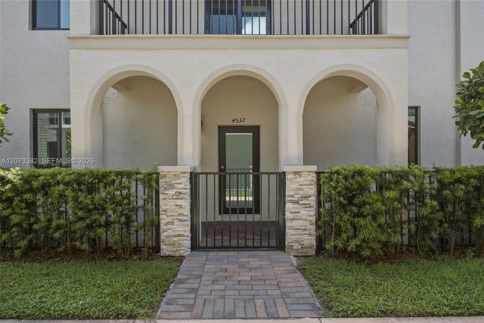 Unit for sale at 4532 NW 83 PSGE, Doral, FL 33166