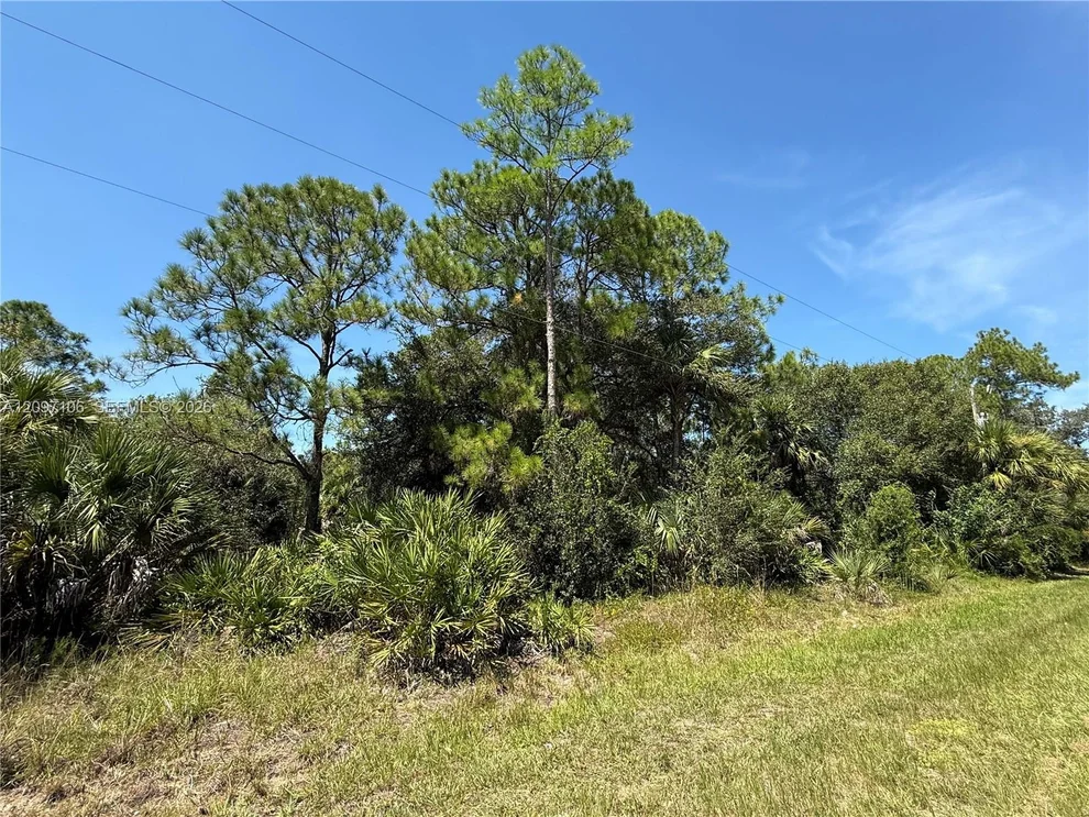 Unit for sale at 530 S GRANJA ST, Clewiston, FL 33440
