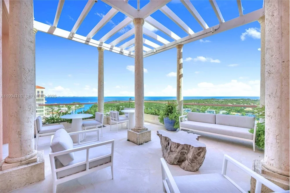 Unit for sale at 60 Edgewater Dr, Coral Gables, FL 33133