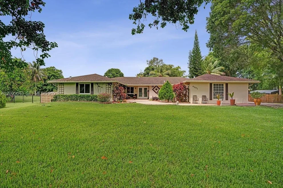 Unit for sale at 4981 SW 186th Ave, Southwest Ranches, FL 33332