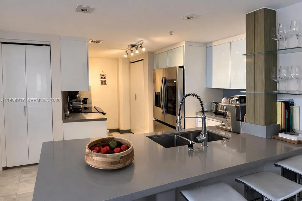 Unit for sale at 701 Brickell Key Blvd, Miami, FL 33131