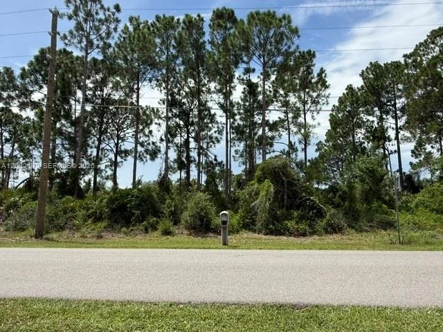 Unit for sale at 3607 Peugeot St, Sebring, FL 33872