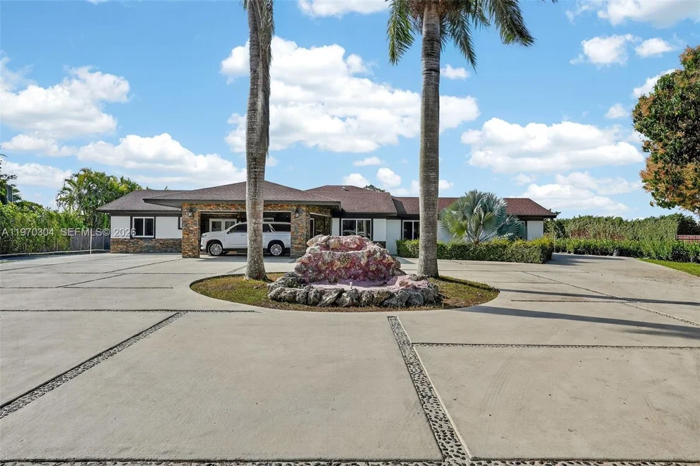 Unit for sale at 19390 SW 312th St, Homestead, FL 33030