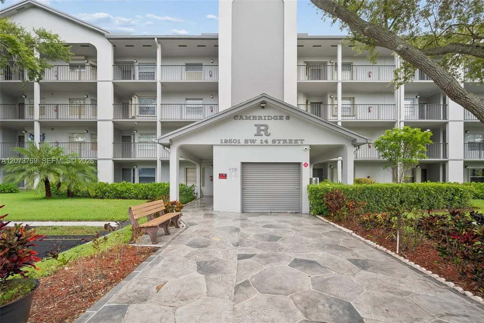 Unit for sale at 12501 SW 14th St, Pembroke Pines, FL 33027