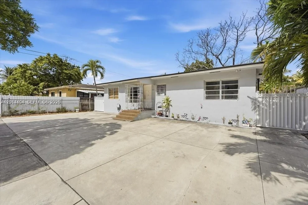 Unit for sale at , Hialeah, FL 33013