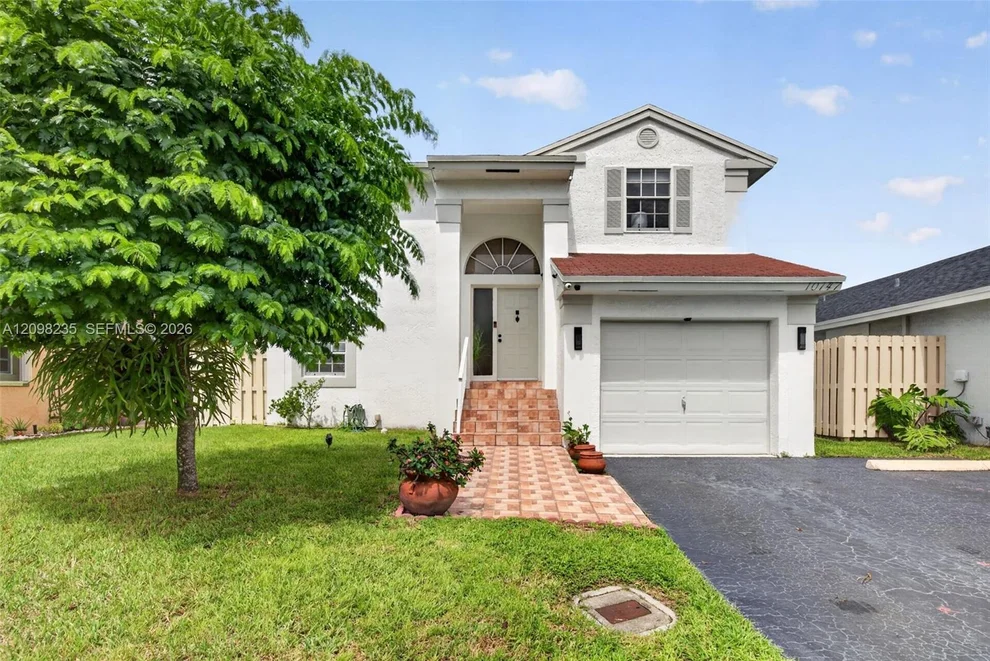 Unit for sale at 10747 NW 37th Pl, Sunrise, FL 33351