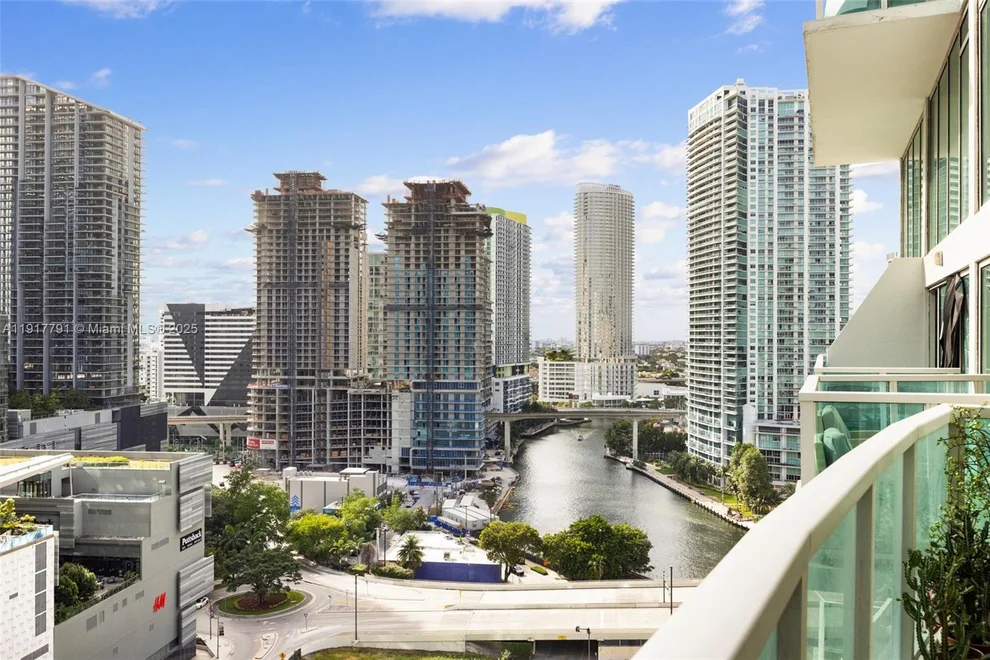 Unit for sale at 41 SE 5th St, Miami, FL 33131