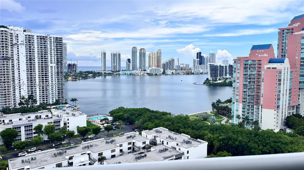 Unit for sale at 3300 NE 192nd St, Aventura, FL 33180