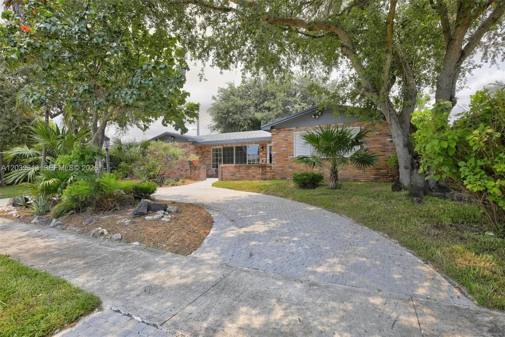 Unit for sale at 5511 Taylor St, Hollywood, FL 33021