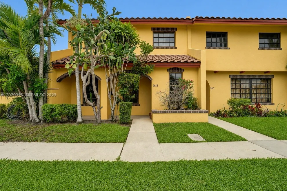 Unit for sale at 2613 NW 47th Ter, Lauderdale Lakes, FL 33313