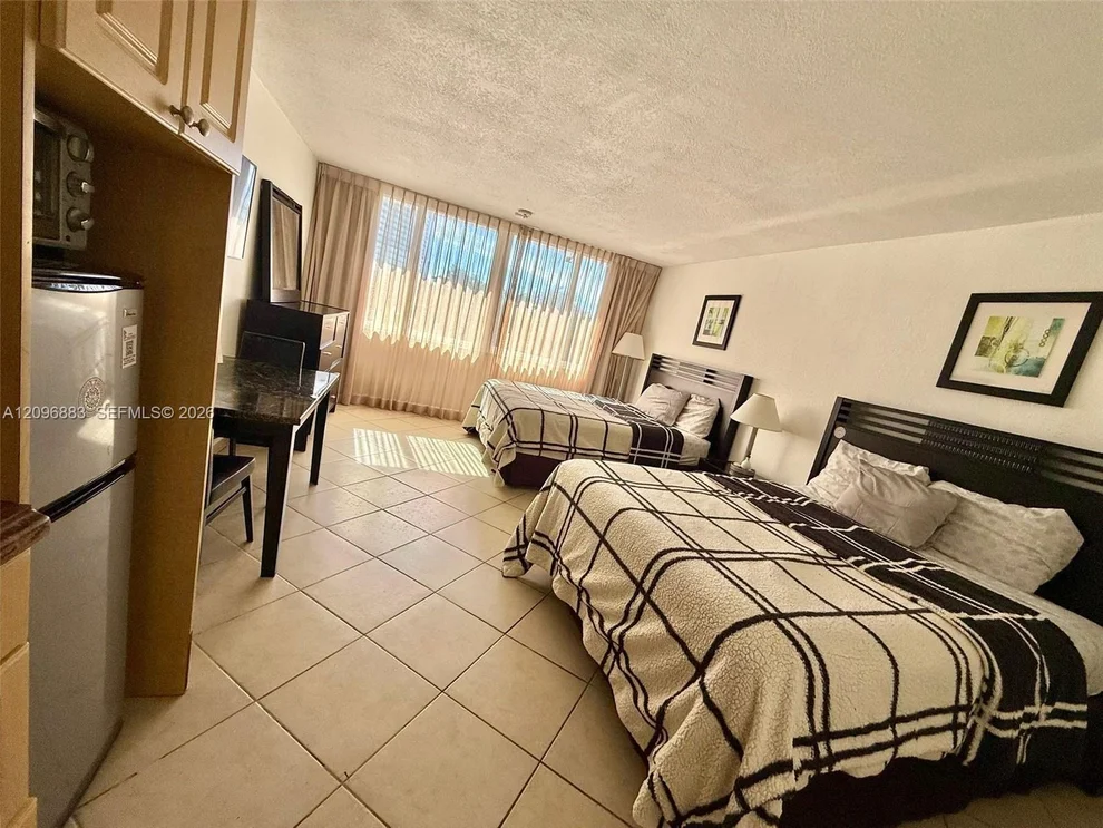 Unit for sale at 19201 Collins Ave, Sunny Isles Beach, FL 33160