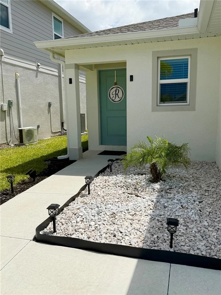 Unit for sale at 12119 Shortleaf Pine Trl, Fort Myers, FL 33966