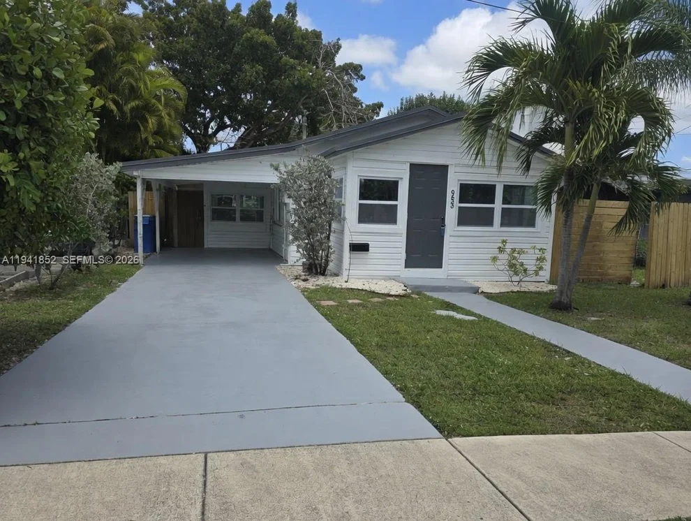 Unit for sale at 953 NE 37th St, Oakland Park, FL 33334