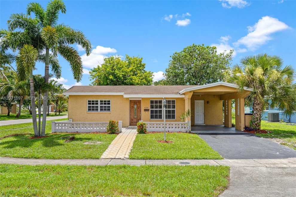 Unit for sale at 4700 NW 41st Pl, Lauderdale Lakes, FL 33319