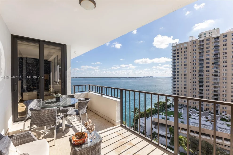 Unit for sale at 520 Brickell Key Dr, Miami, FL 33131