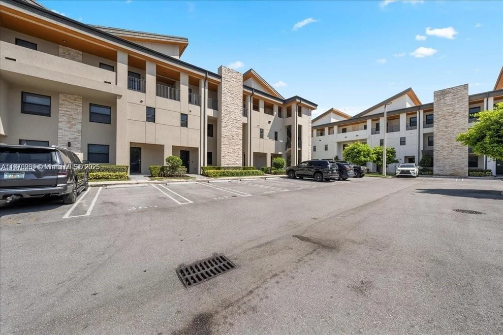 Unit for sale at 10413 NW 82nd St, Doral, FL 33178
