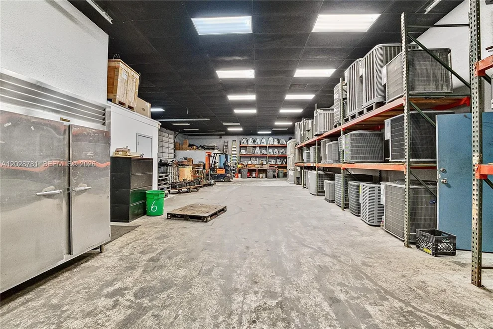 Unit for sale at 5101 NW 10th Ter, Fort Lauderdale, FL 33309