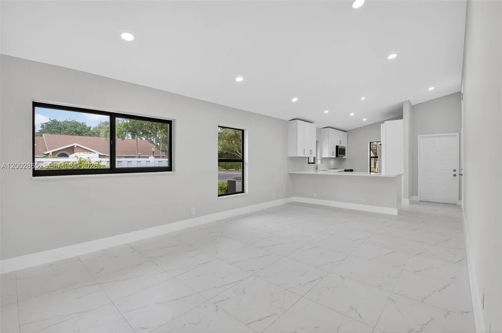 Unit for sale at 8067 Summerbreeze Ln, Boca Raton, FL 33496