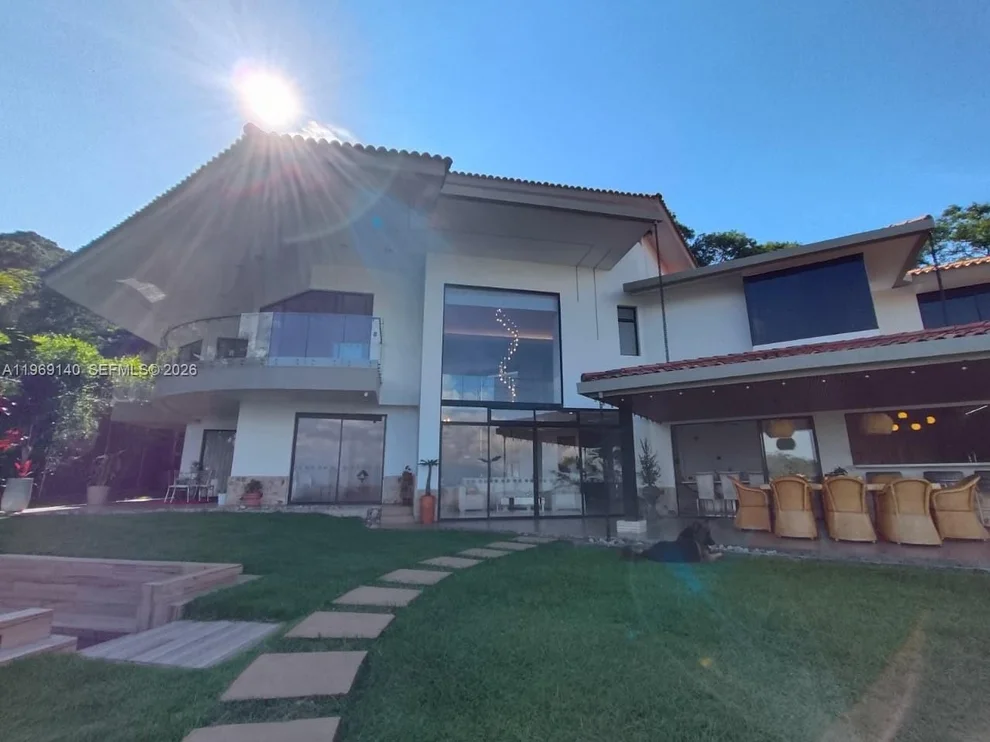 Unit for sale at Via Dapa Km1,  760001