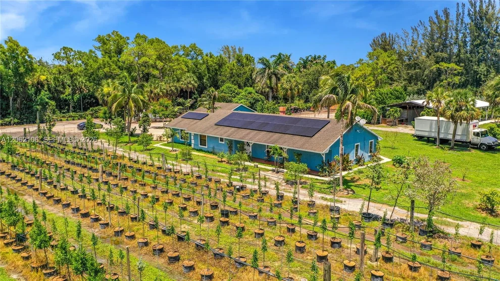 Unit for sale at 2587 E Rd, Loxahatchee, FL 33470