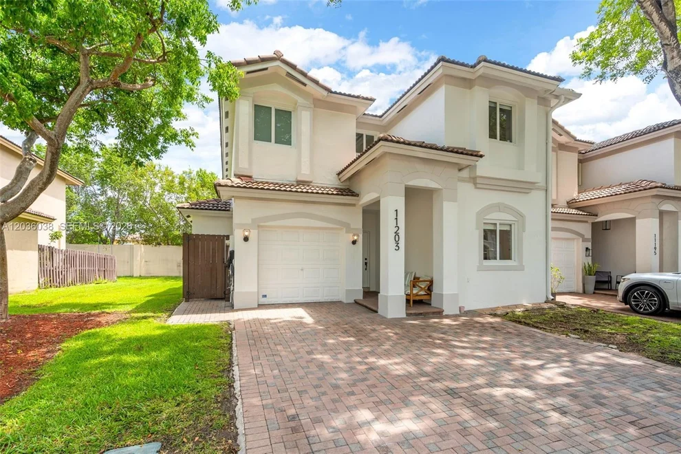 Unit for sale at 11203 NW 73rd Ter, Doral, FL 33178