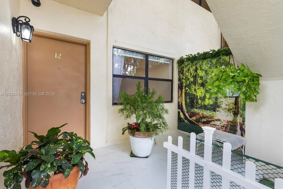 Unit for sale at 12940 SW 64th Ln, Miami, FL 33183