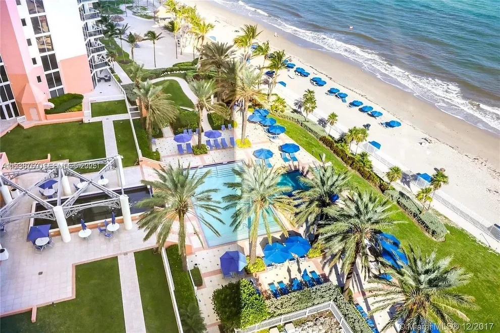 Unit for sale at 19333 Collins Ave, Sunny Isles Beach, FL 33160