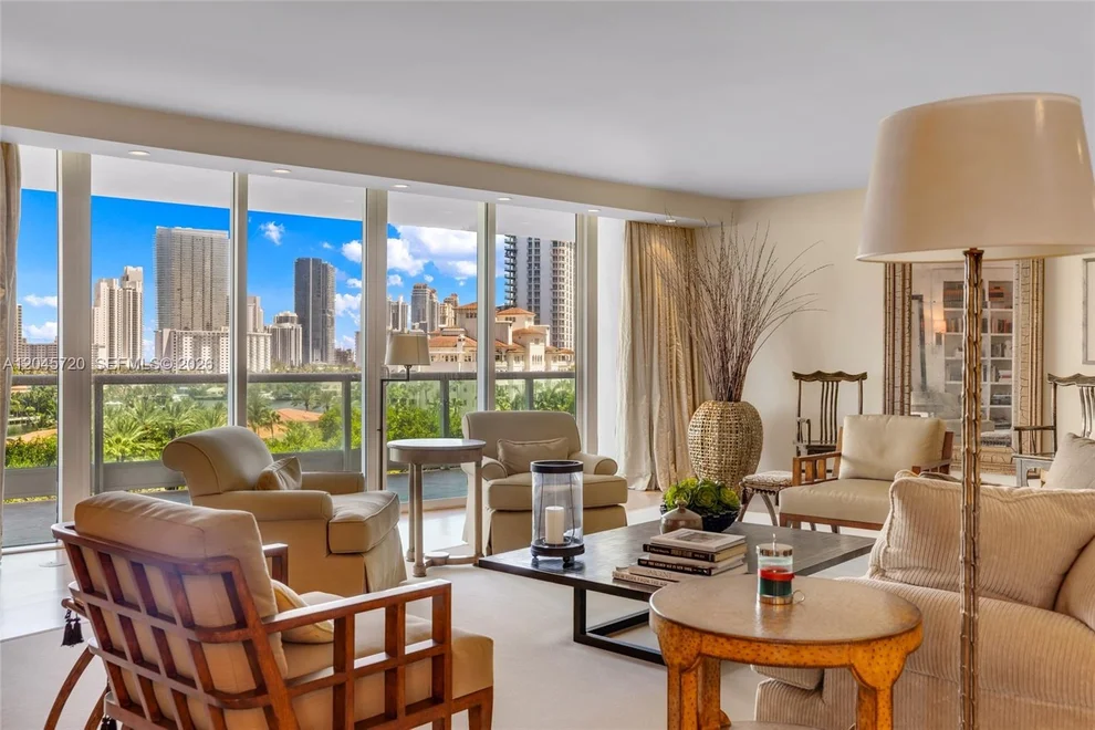 Unit for sale at 20155 NE 38th Ct, Aventura, FL 33180