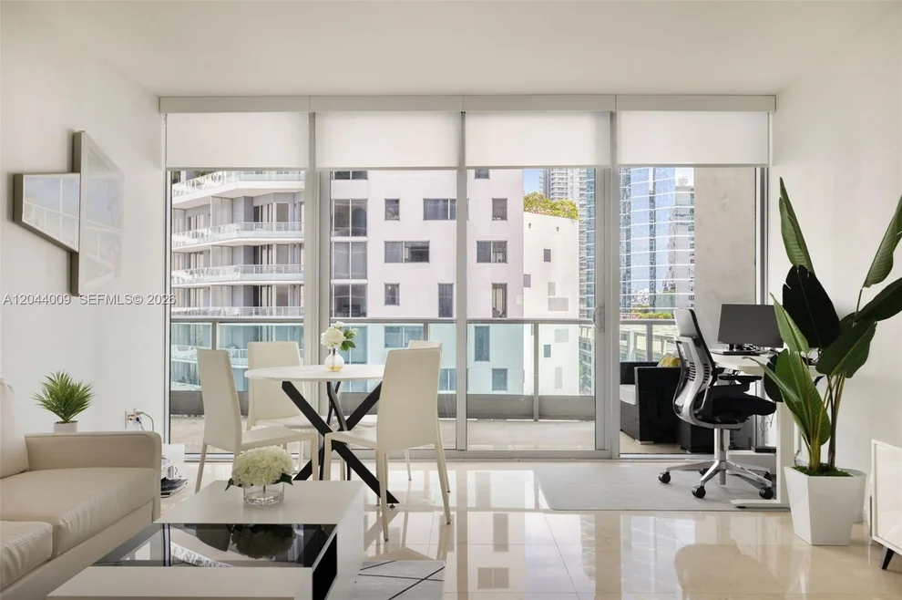 Unit for sale at 1331 Brickell Bay Dr, Miami, FL 33131