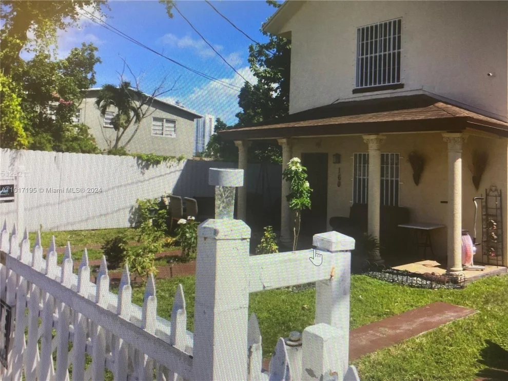 Unit for sale at 160 NW 27th St, Miami, FL 33127