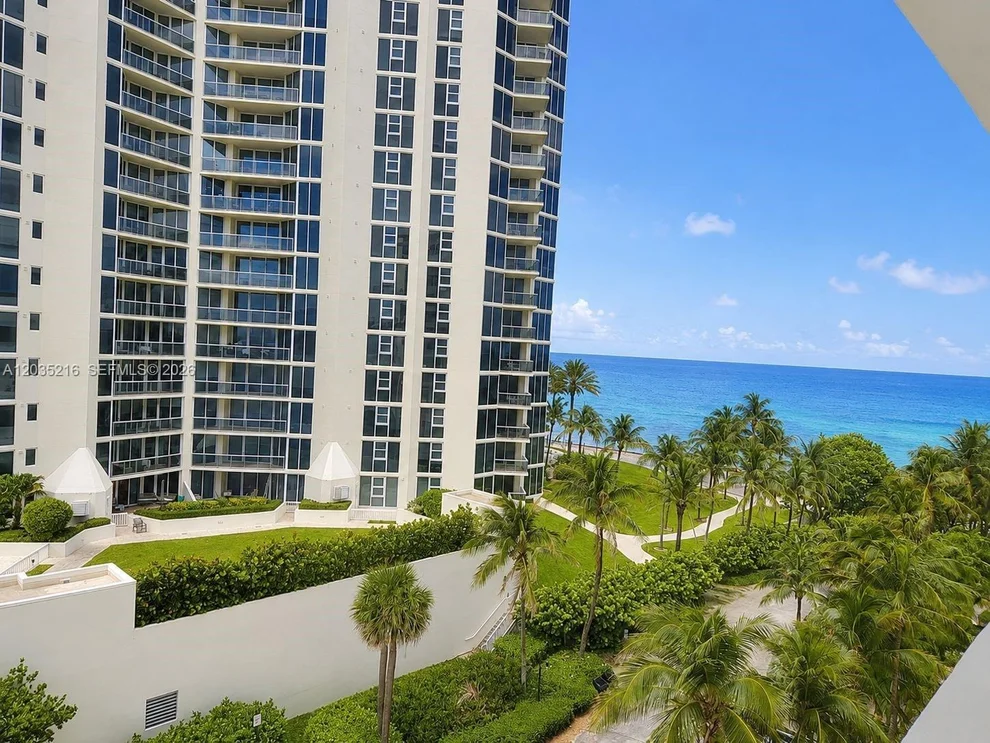 Unit for sale at 19201 Collins Ave, Sunny Isles Beach, FL 33160