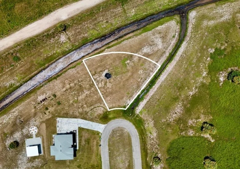 Unit for sale at 218 LYNBROOK LOOP, La Belle, FL 33935