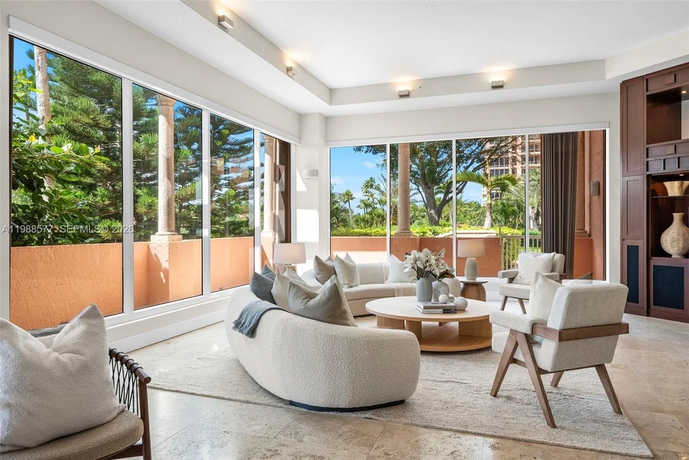 Unit for sale at 10 Edgewater Dr, Coral Gables, FL 33133