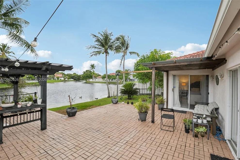 Unit for sale at 13412 NW 6th Dr, Plantation, FL 33325