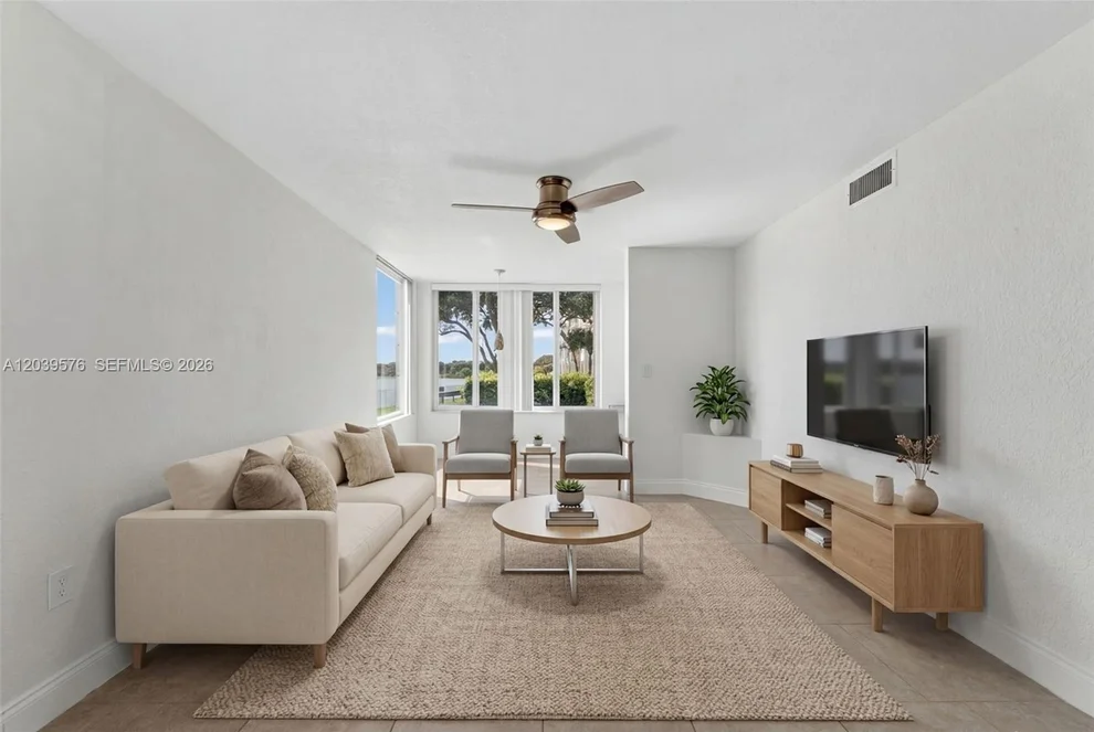 Unit for sale at 2841 N Oakland Forest Dr, Oakland Park, FL 33309