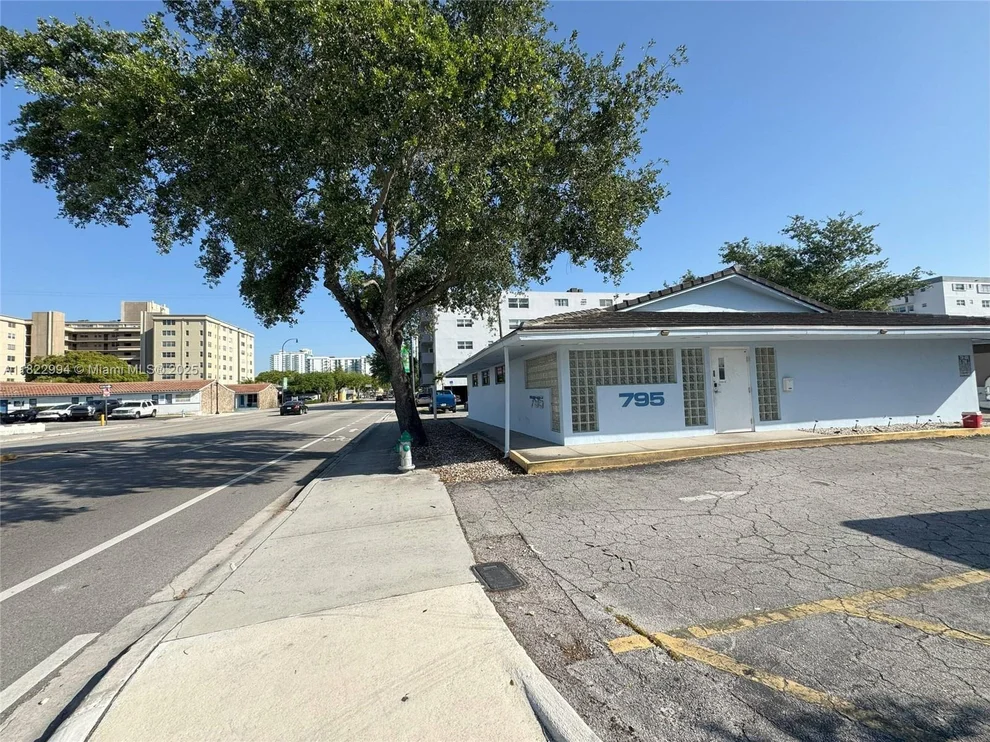 Unit for sale at 795 S Federal Hwy, Hollywood, FL 33020