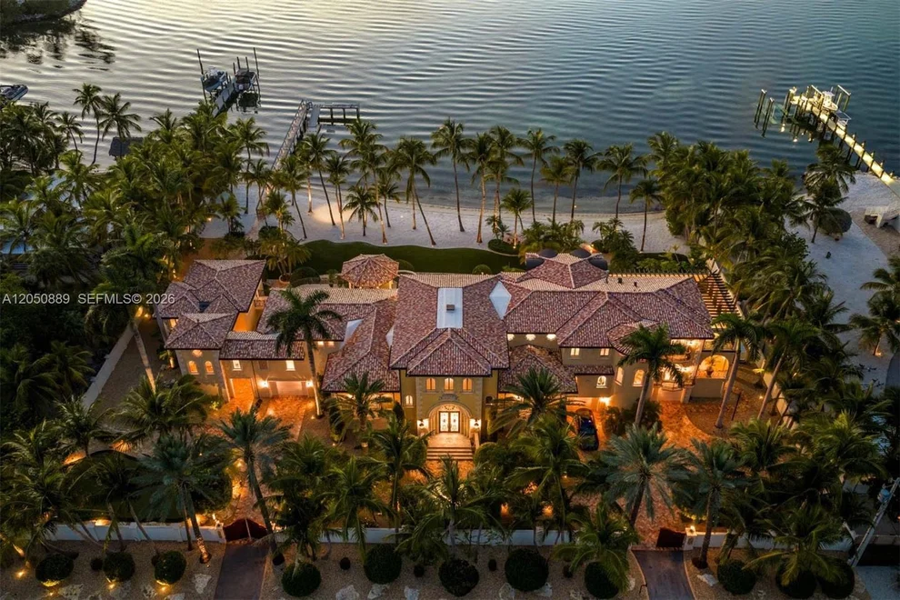 Unit for sale at 75090 Overseas Highway, Islamorada, FL 33036