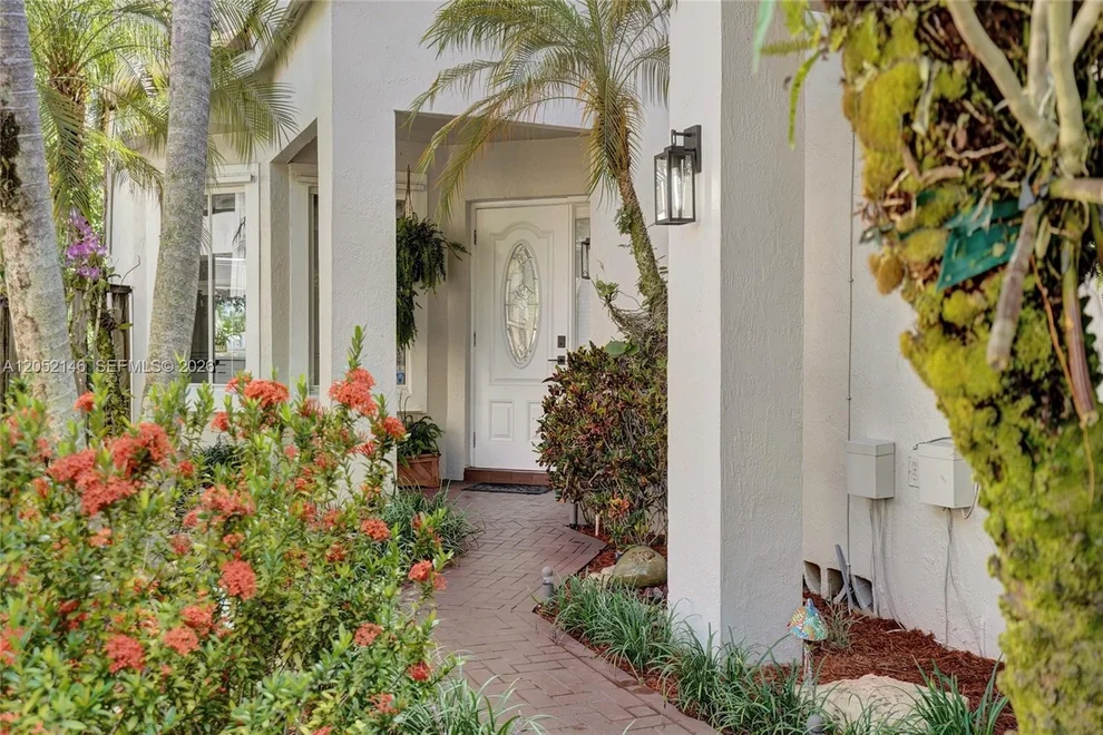 Unit for sale at 10073 NW 5th St, Plantation, FL 33324