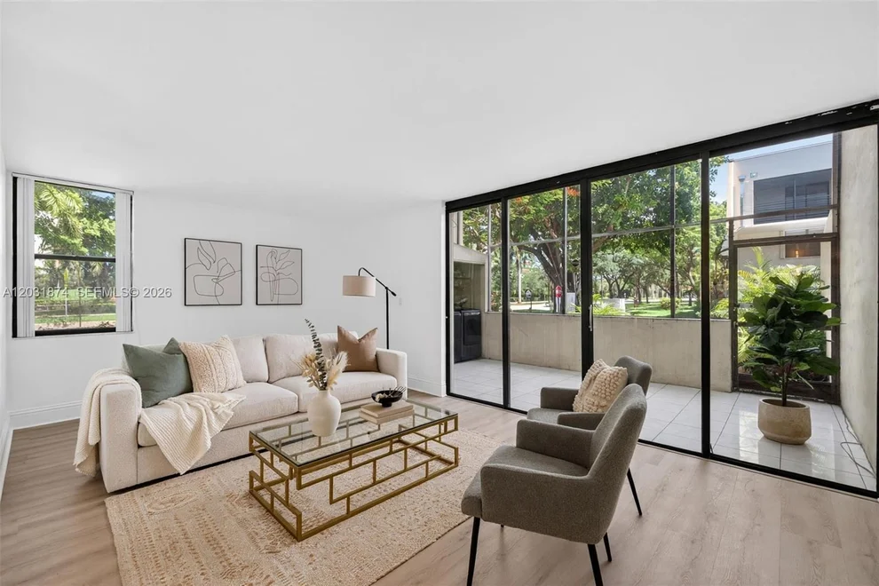 Unit for sale at 20300 W Country Club Dr, Aventura, FL 33180