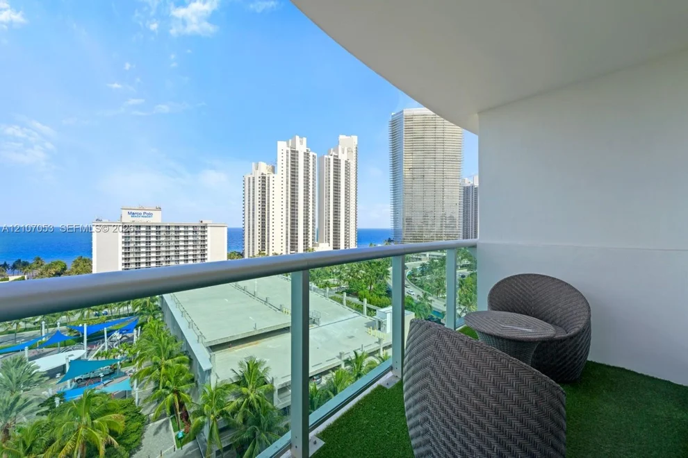 Unit for sale at 19370 Collins Ave, Sunny Isles Beach, FL 33160
