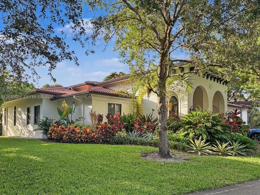 Unit for sale at 11411 Smathers Cir, Coral Gables, FL 33156