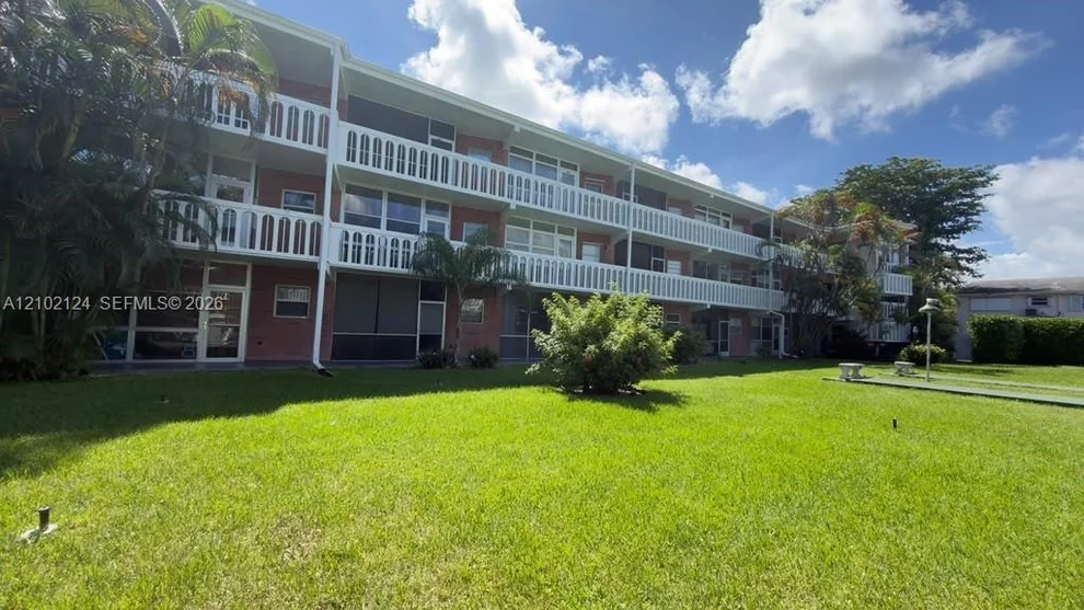 Unit for sale at 141 NE 10th Ave, Hallandale Beach, FL 33009