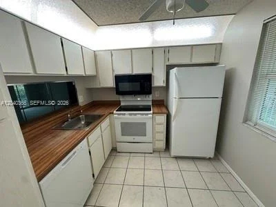 Unit for sale at 3578 N University Dr, Coral Springs, FL 33065