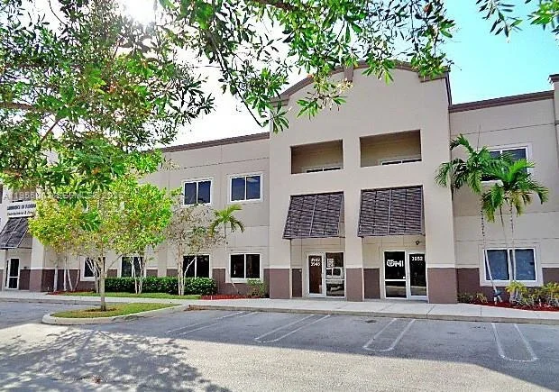 Unit for sale at 3932 Coral Ridge Dr, Coral Springs, FL 33065